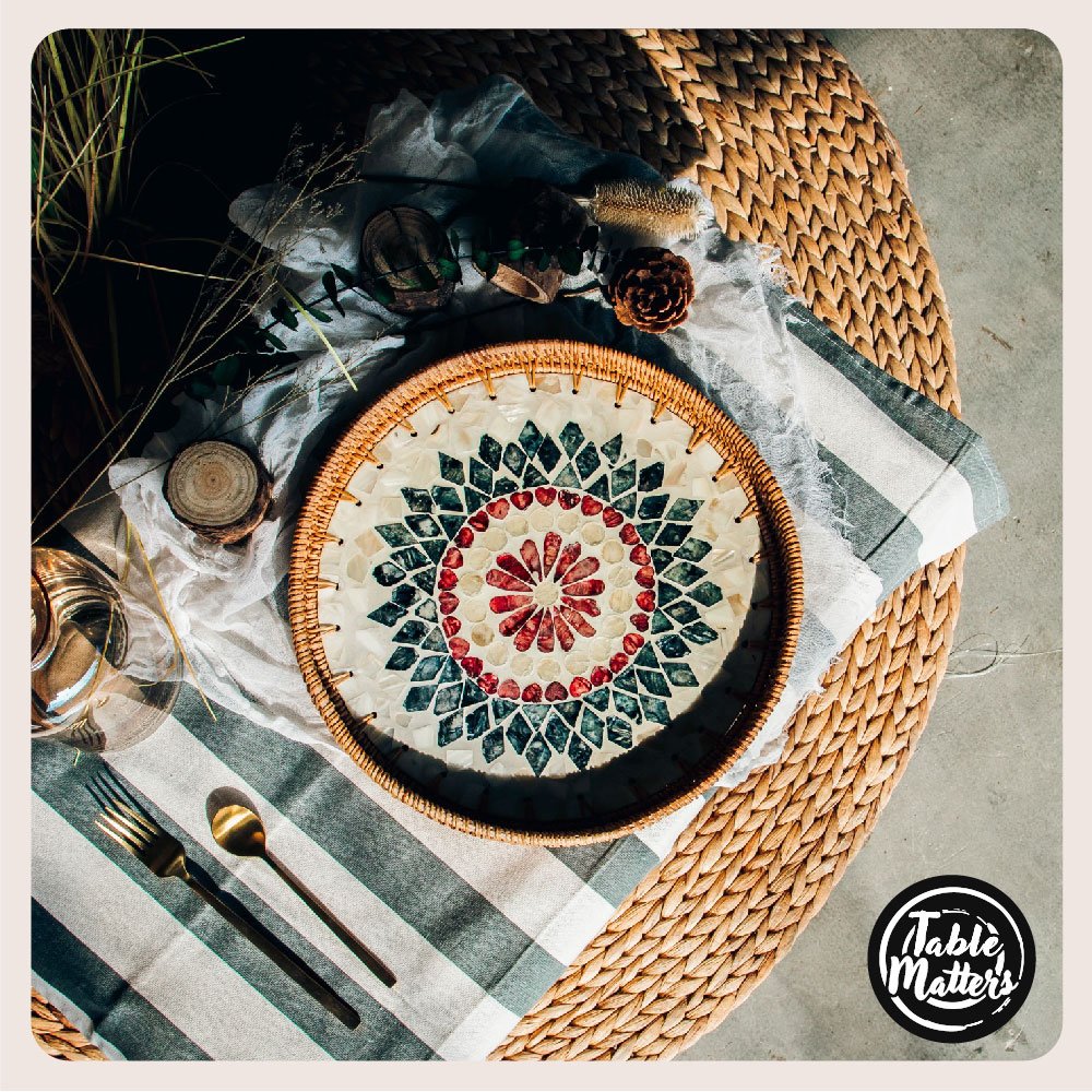 13-BlueCrown-Rattan-Tray-Medium-ProductListing