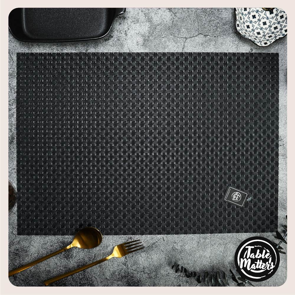 13-Modern-Black-Placemat-ProductListing