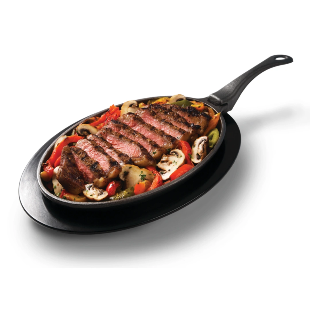 CAST-IRON-SKILLET-Lifestyle-1-1.webp