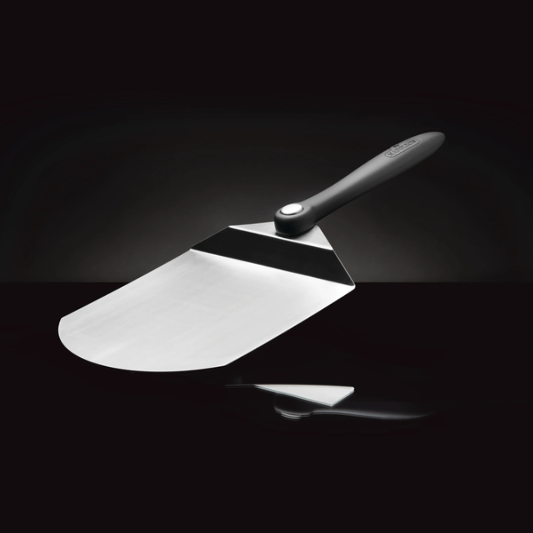 Pro-Pizza-Spatula-Lifestyle-1-1.webp