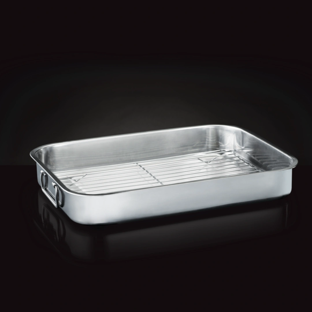Stainless-Steel-Roasting-Pan-Lifestyle-2-1.webp